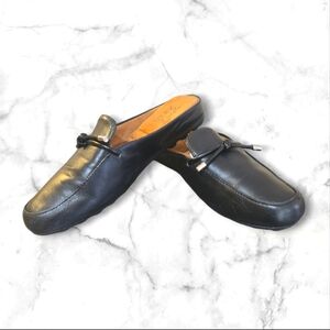 Naturalizer slip on black loafer